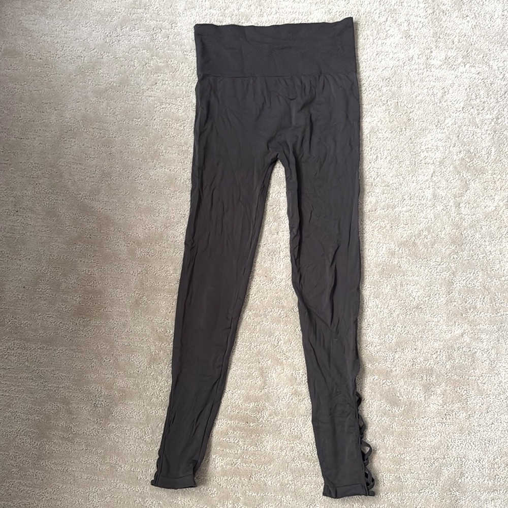 Grey tummy control cropped leggings